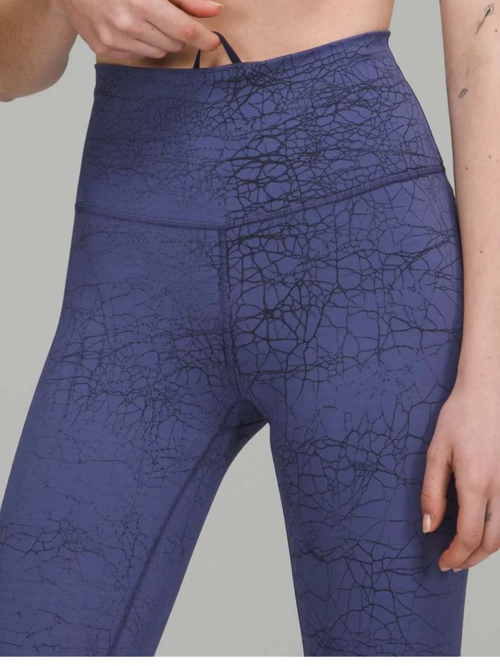 Lululemon Wunder Train High-Rise Tight 25” Thread Dye Night Sea Black Size 6